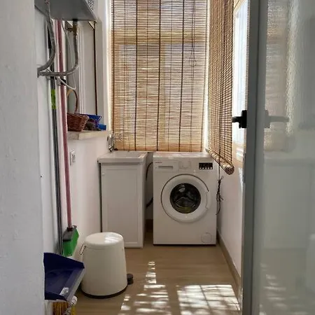 & Top-floor 丰希罗拉